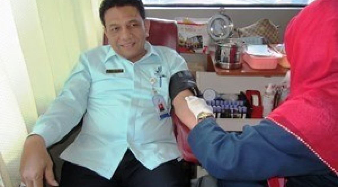 Aksi Donor Saat HUT Badan POM RI di Pekanbaru